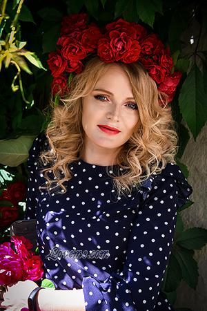 163156 - Svetlana Age: 37 - Russia