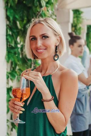194166 - Anna Age: 40 - Russia