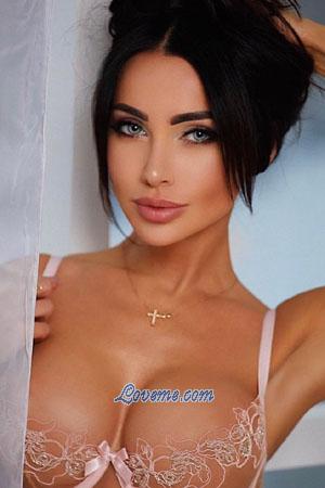 195405 - Marianna Age: 36 - Russia